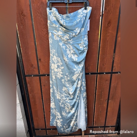 Reformation Barrow Silk Dress in Aliso blue floral size 12 altered to size 10 - Picture 2 of 9